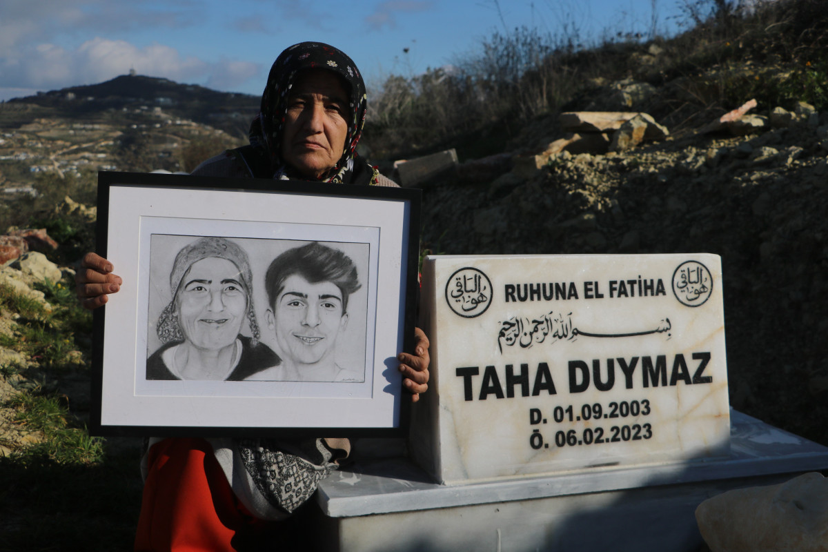 Annesi depremden bu yana Tahanın mutfağından başka yerde uyuyamıyor