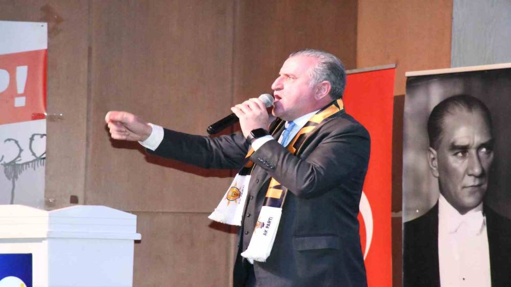 Bakan Bak: Dünyada gençliğe en büyük yatırım yapan lider Erdoğan’dır