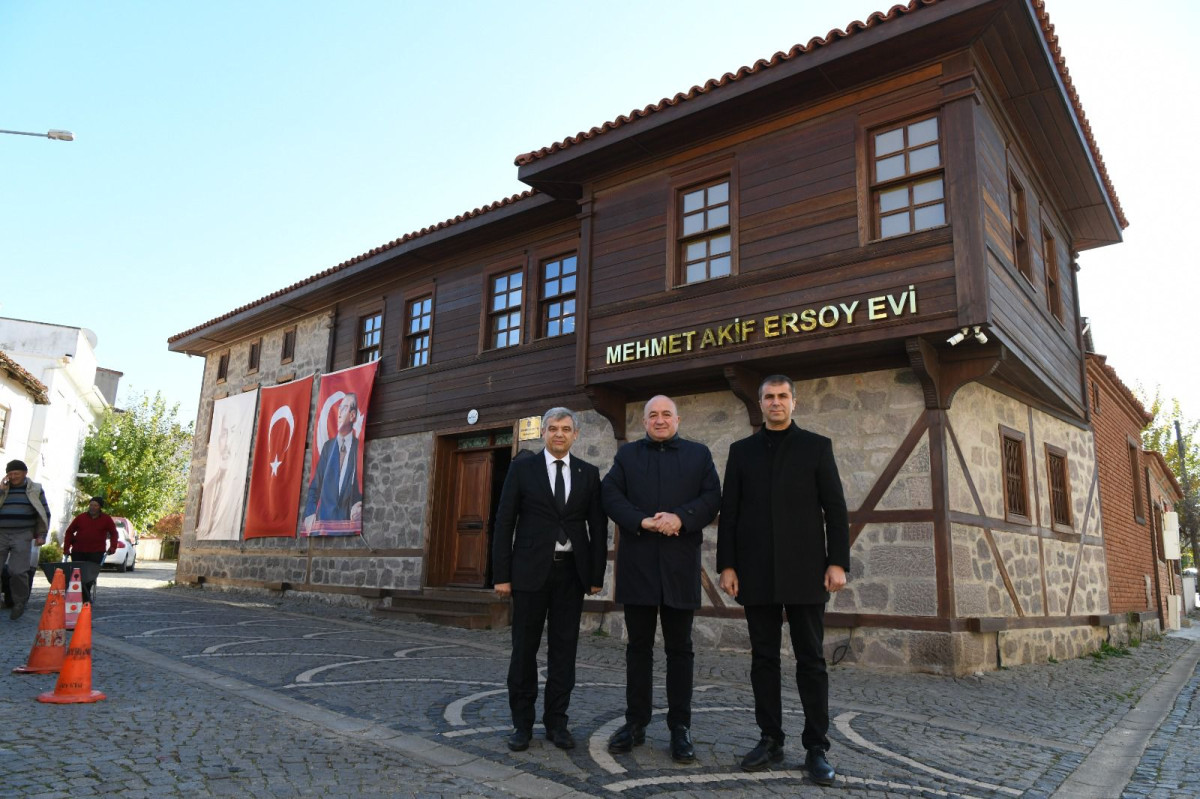 AK Parti Çanakkale Milletvekili Ayhan Gider: Kavga değil dava, ben değil biz!