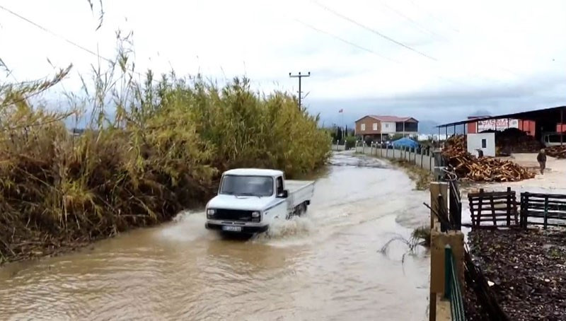 Antalya'da su baskını yaşandı