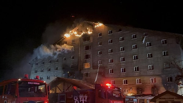 Bolu’daki yangında vefat edenler için maçlarda 1 dakikalık saygı duruşunda bulunulacak