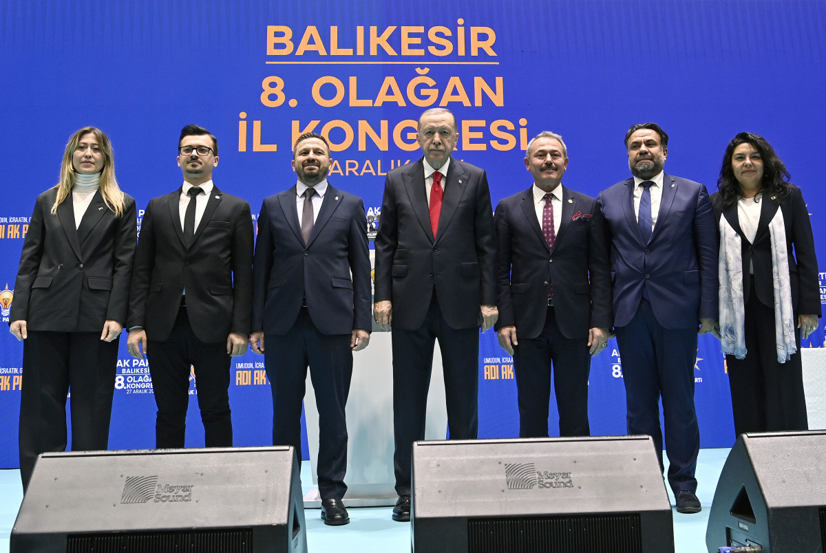 Cumhurbaşkanı Erdoğan, Balıkesir'de patlamada yaşamını yitirenlerin ailelerini ziyaret etti