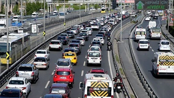 Okullar yarın saat 16.00'da mı kapanıyor?  İstanbul Valiliği açıkladı!..